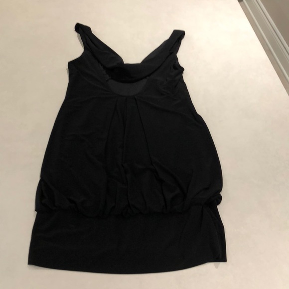 Black backless dress - Picture 2 of 5